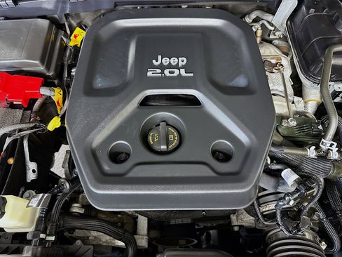 Used 2023 Jeep Wrangler Unlimited w/ Cold Weather Group image 39