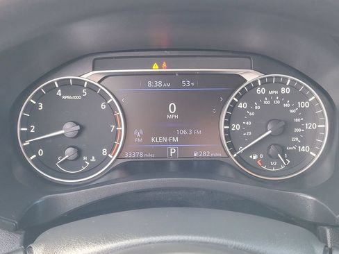 Used 2022 Nissan Altima 2.5 SV FWD image 12