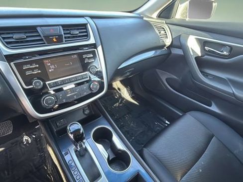 Used 2018 Nissan Altima 2.5 SR image 25