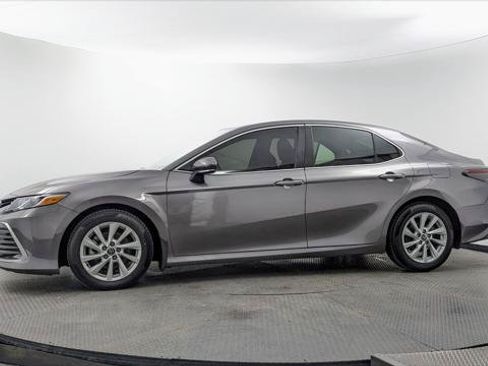 Used 2024 Toyota Camry LE w/ Convenience Package FWD image 3