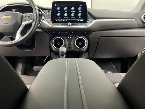 Used 2025 Chevrolet Blazer LT FWD image 37