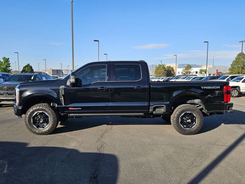 Used 2026 Ford F350 Platinum w/ Tremor Off-Road Package AWD/4WD image 10