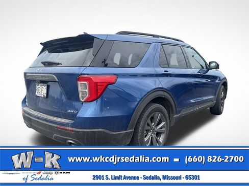 Used 2022 Ford Explorer XLT w/ Equipment Group 202A AWD/4WD image 4