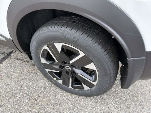 New 2026 Nissan Kicks SV w/ SV Premium Package image 8