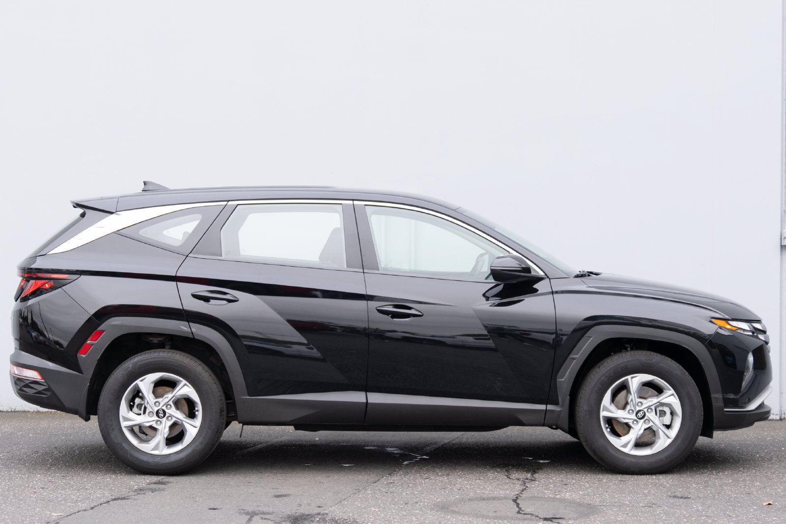 Used 2022 Hyundai Tucson SE w/ Cargo Package AWD/4WD image 26