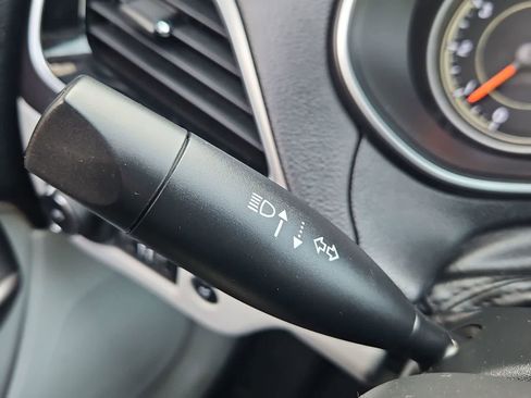 Used 2019 Jeep Cherokee Limited w/ Technology Group AWD/4WD image 27