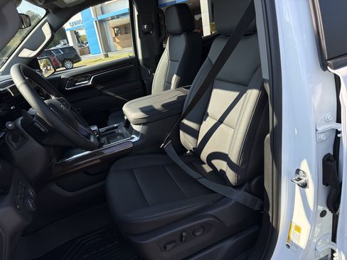 New 2026 Chevrolet Silverado 1500 LT Trail Boss image 9