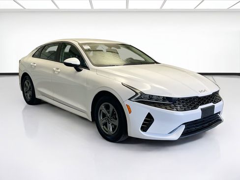 Used 2022 Kia K5 LXS image 3