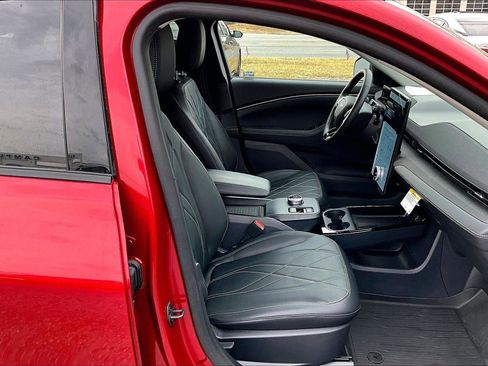 Used 2024 Ford Mustang Mach-E Select w/ Comfort Package Lite image 7