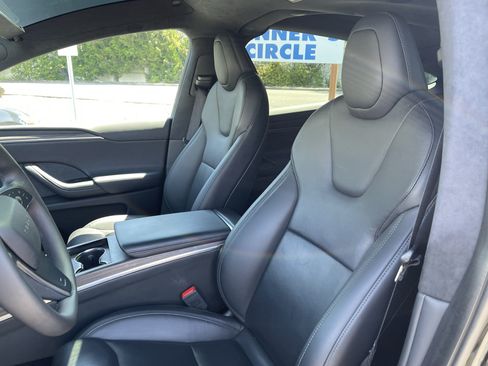 Used 2023 Tesla Model X AWD/4WD image 19