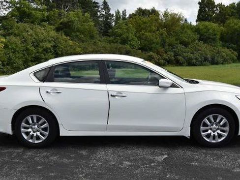 Used 2018 Nissan Altima 2.5 S w/ S Convenience Package FWD image 5