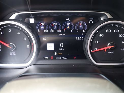 Used 2021 Chevrolet Tahoe High Country w/ Premium Package AWD/4WD image 14