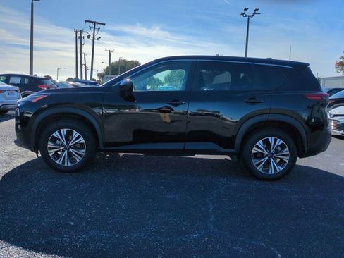 Used 2023 Nissan Rogue SV image 7