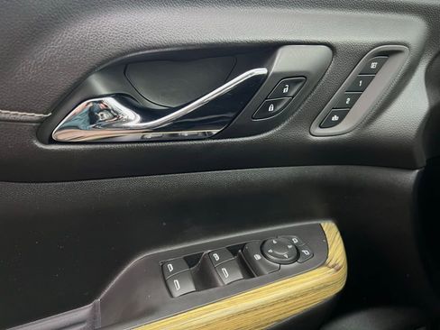 Used 2019 GMC Acadia Denali w/ Technology Package image 49