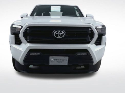 New 2026 Toyota Tacoma SR5 image 3