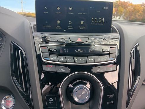 Used 2025 Acura RDX SH-AWD image 28