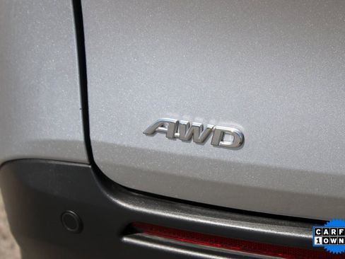 Used 2023 Toyota Sienna XLE image 39