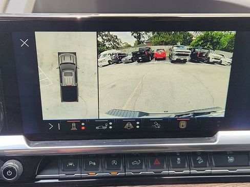 Used 2024 Chevrolet Silverado 1500 RST AWD/4WD image 14