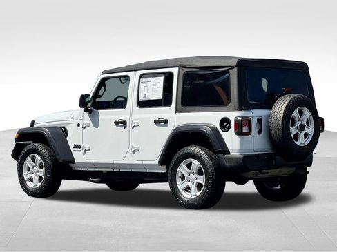 Used 2022 Jeep Wrangler Unlimited Sport AWD/4WD image 5