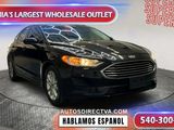Used 2020 Ford Fusion SE image 2