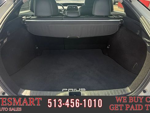 Used 2016 Toyota Prius Four w/ Advanced Technology Package FWD image 20