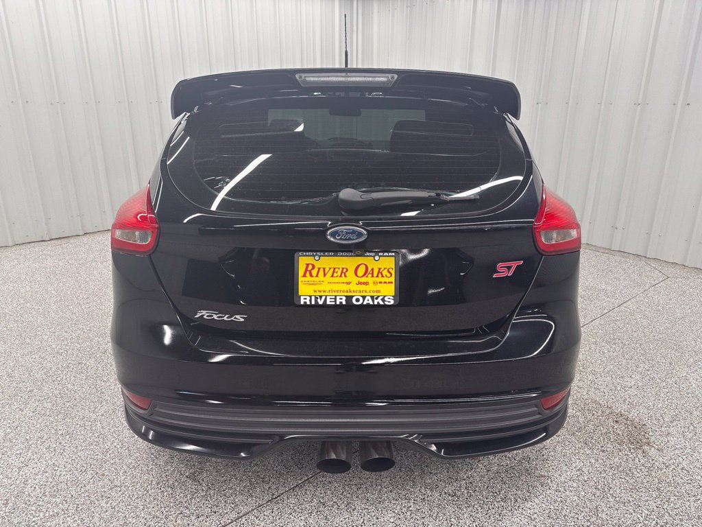 Used 2016 Ford Focus ST FWD image 5