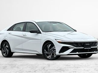 New 2025 Hyundai Elantra SEL video 2