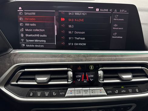 Used 2020 BMW X7 xDrive40i w/ Executive Package AWD/4WD image 27