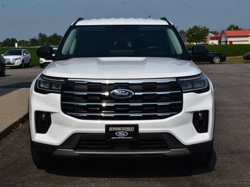 Used 2025 Ford Explorer Active w/ Active Comfort Package AWD/4WD image 13