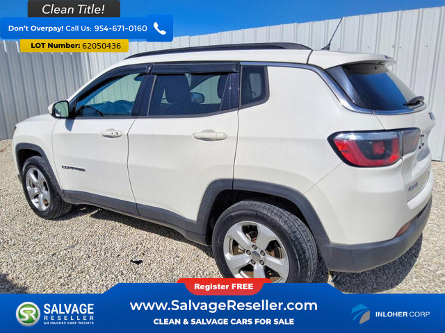 Used 2018 Jeep Compass Latitude w/ Cold Weather Group AWD/4WD image 3