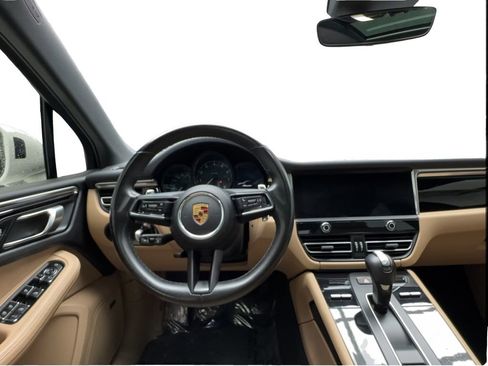 Used 2023 Porsche Macan Turbo AWD/4WD image 34