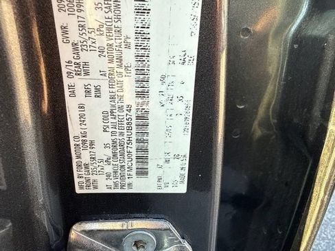 Used 2017 Ford Escape S FWD image 9
