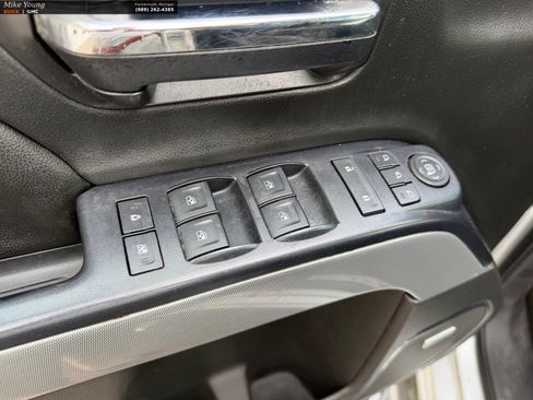 Used 2017 Chevrolet Silverado 1500 LTZ Z71 w/ LTZ Plus Package AWD/4WD image 16