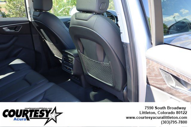 Used 2022 Audi Q7 3.0T Premium w/ Interior Protection Package AWD/4WD image 32