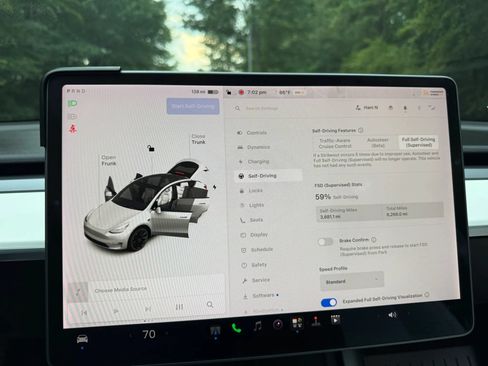 Used 2022 Tesla Model Y Long Range AWD/4WD image 20