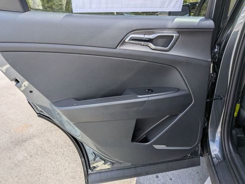 New 2026 Kia Sportage LX FWD image 19