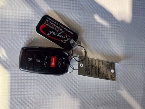 Used 2024 Toyota Tundra SR5 image 32