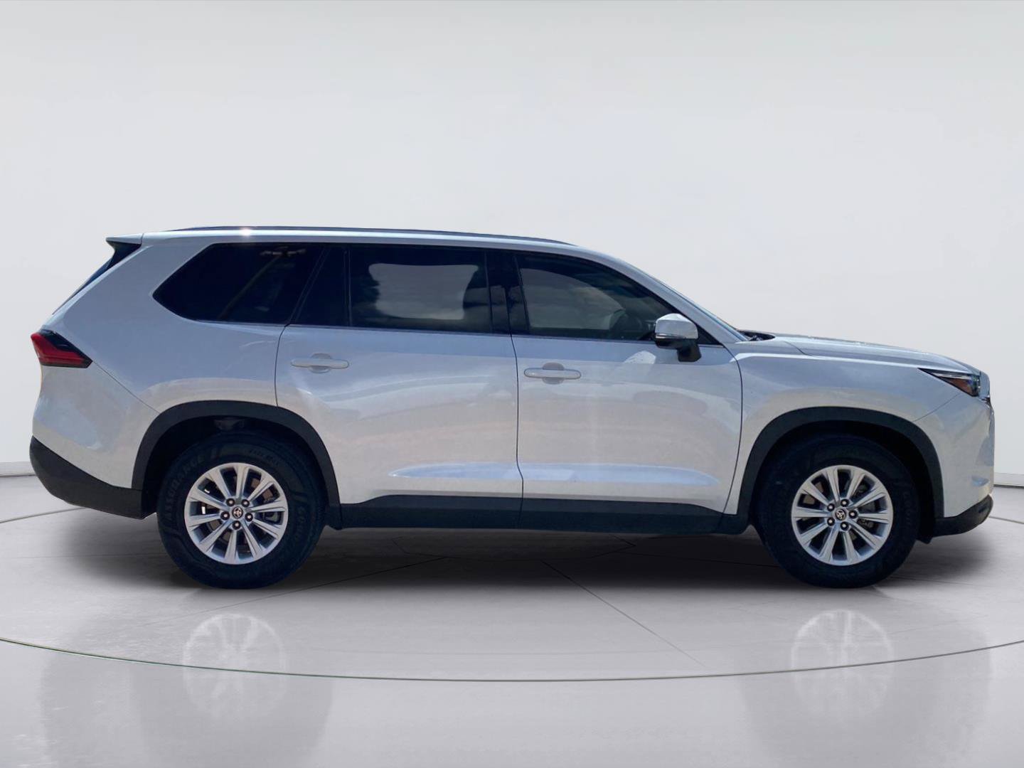 Used 2024 Toyota Grand Highlander AWD image 7