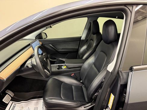 Used 2021 Tesla Model Y Performance image 5