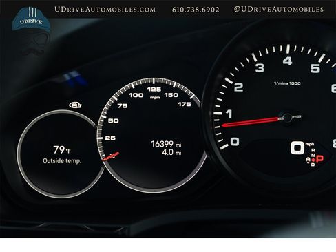 Used 2022 Porsche Cayenne AWD/4WD image 32