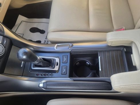 Used 2012 Acura TL w/ Technology Package FWD image 14