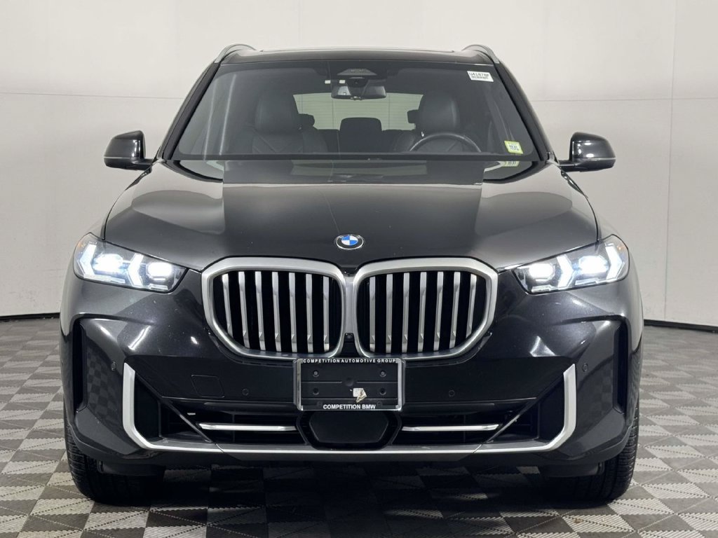 Used 2024 BMW X5 xDrive40i w/ Premium Package AWD/4WD image 6