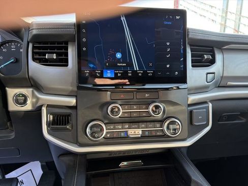 Used 2022 Ford Expedition XLT AWD/4WD image 21
