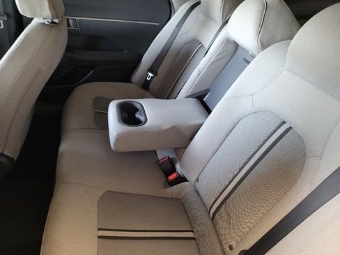 Used 2021 Hyundai Sonata SEL w/ Convenience Package FWD image 18