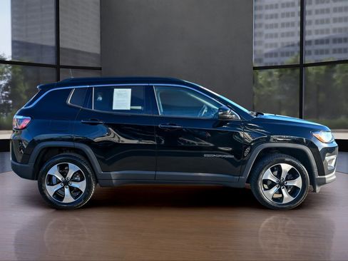 Used 2020 Jeep Compass Latitude w/ Popular Equipment Group image 4