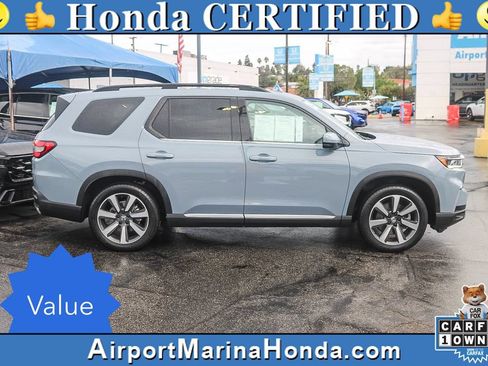 Used 2025 Honda Pilot Touring image 2