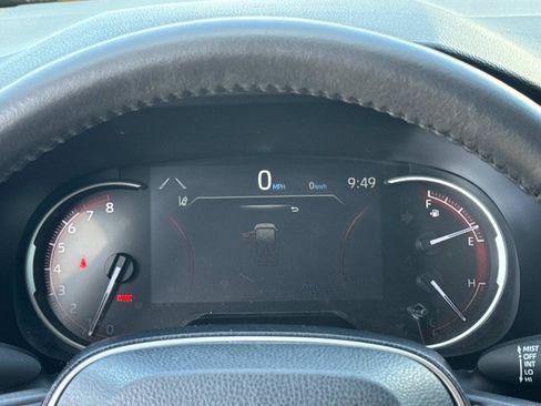 Used 2020 Toyota RAV4 Limited FWD image 31