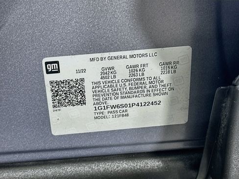 Used 2023 Chevrolet Bolt LT FWD image 12