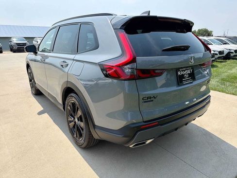 Used 2026 Honda CR-V Sport Touring image 4