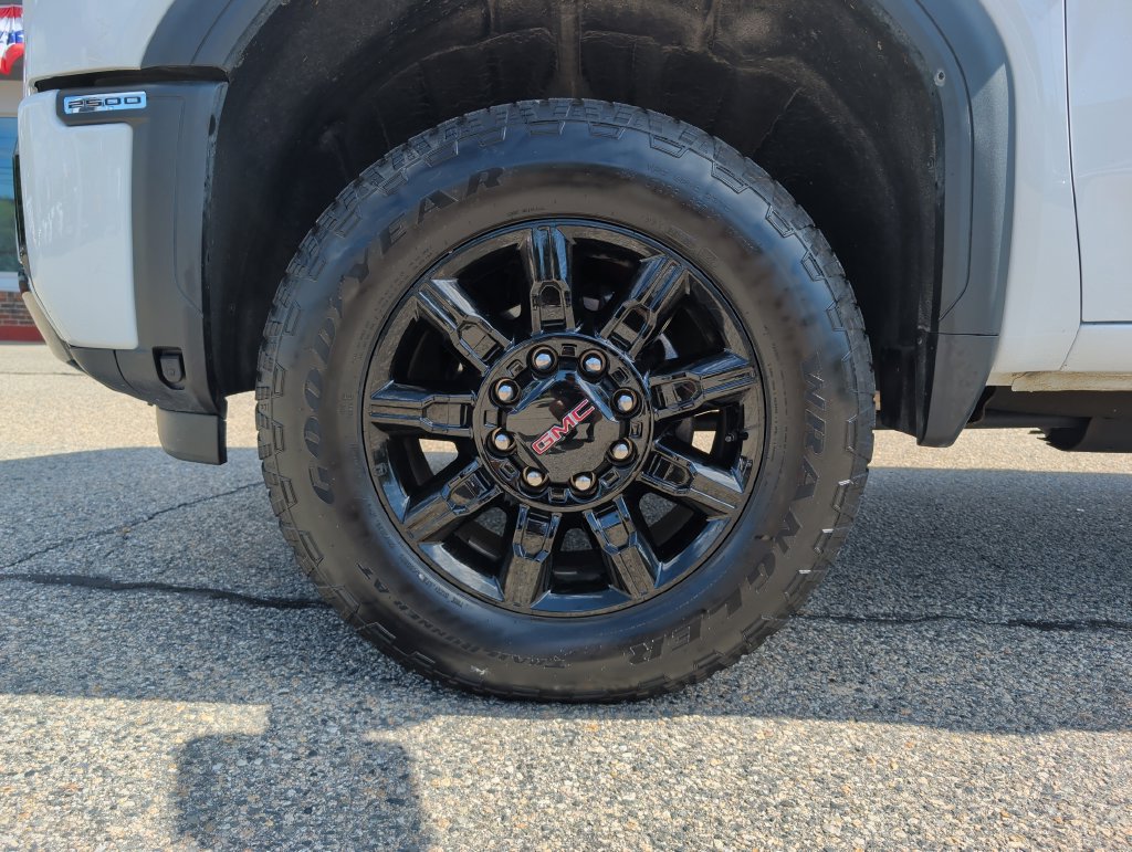 Used 2025 GMC Sierra 2500 AT4 AWD/4WD image 31
